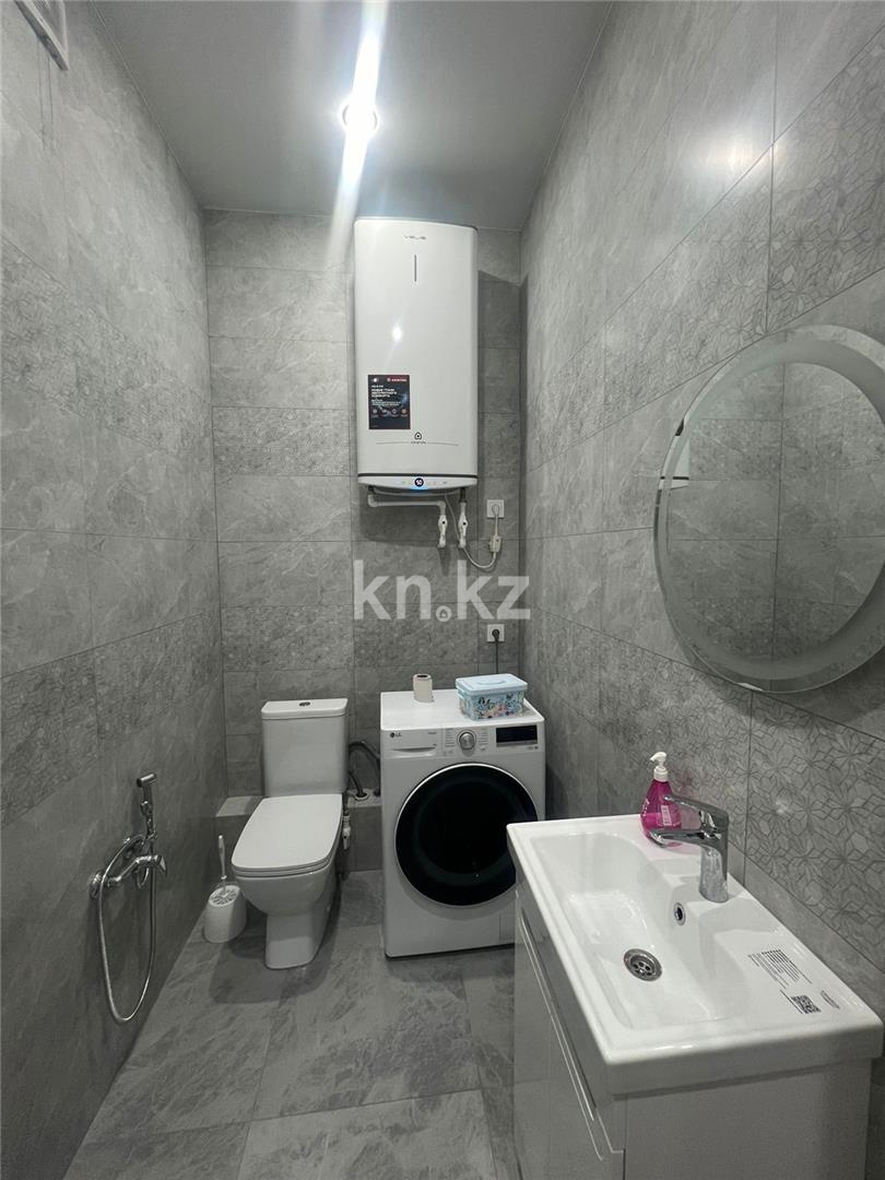 Продажа 4-комнатной квартиры, 107 м², ул. 3-я, дом  42б в Караганде - фото 9