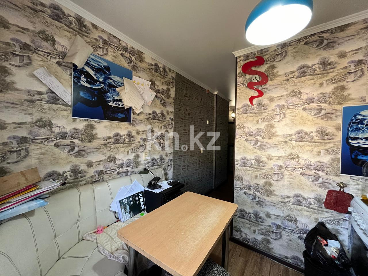 Продажа 3-комнатной квартиры, 54 м², мкр-н 14 в Караганде - фото 13