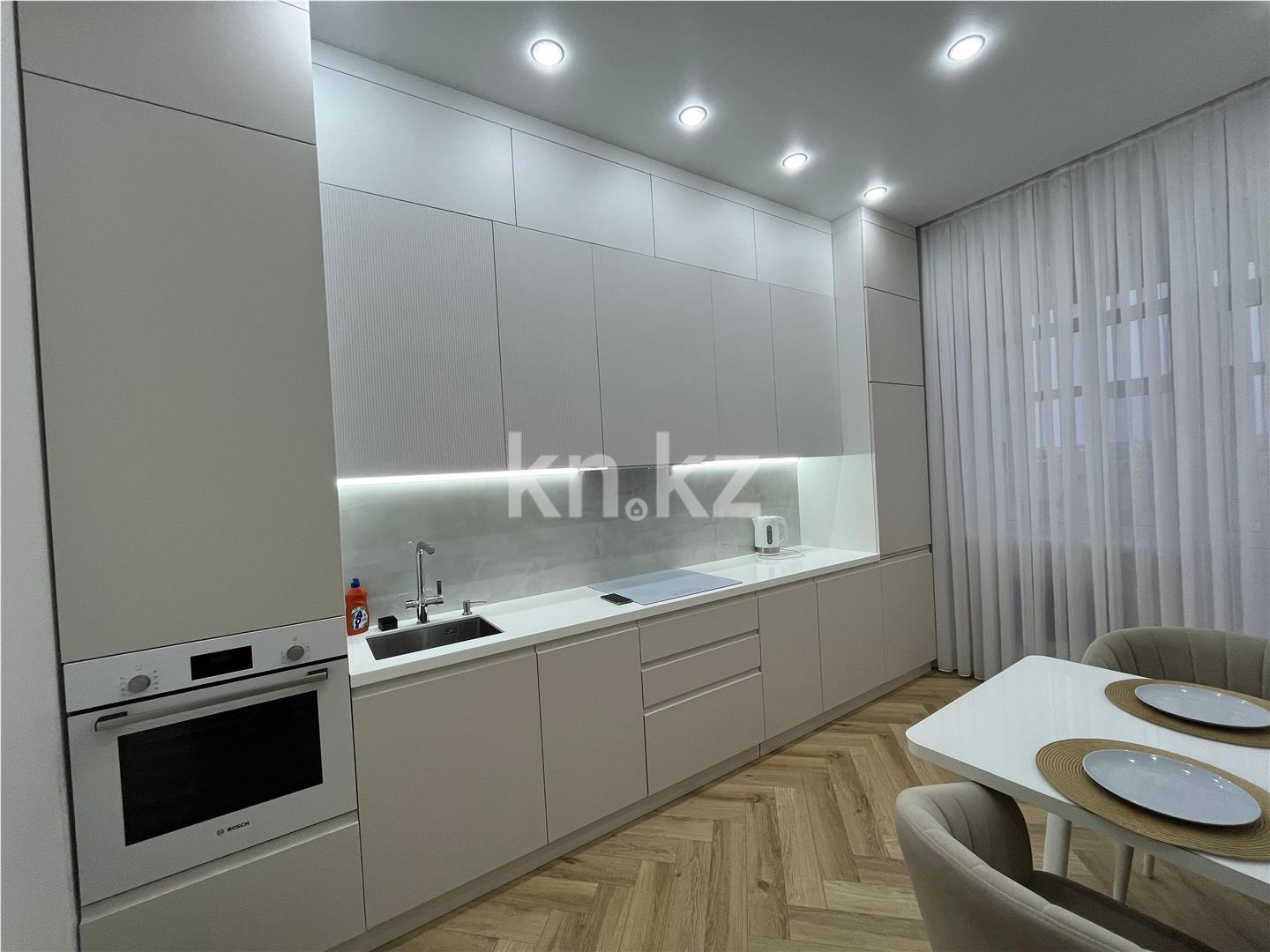 Продажа 2-комнатной квартиры, 64 м², ул. Муканова, дом  47/3 в Караганде - фото 9