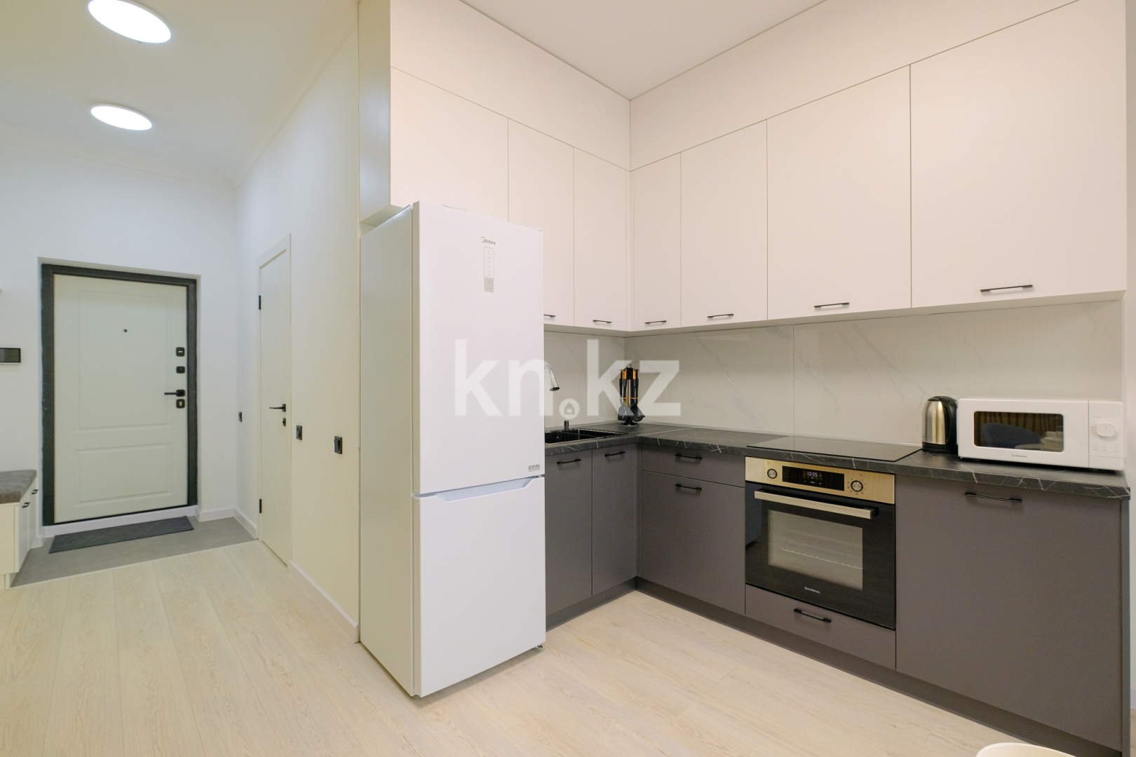 Аренда 2-комнатной квартиры посуточно, 50 м², Сейфуллина, дом  469/1 - ул. Маметовой в Алматы - фото 8