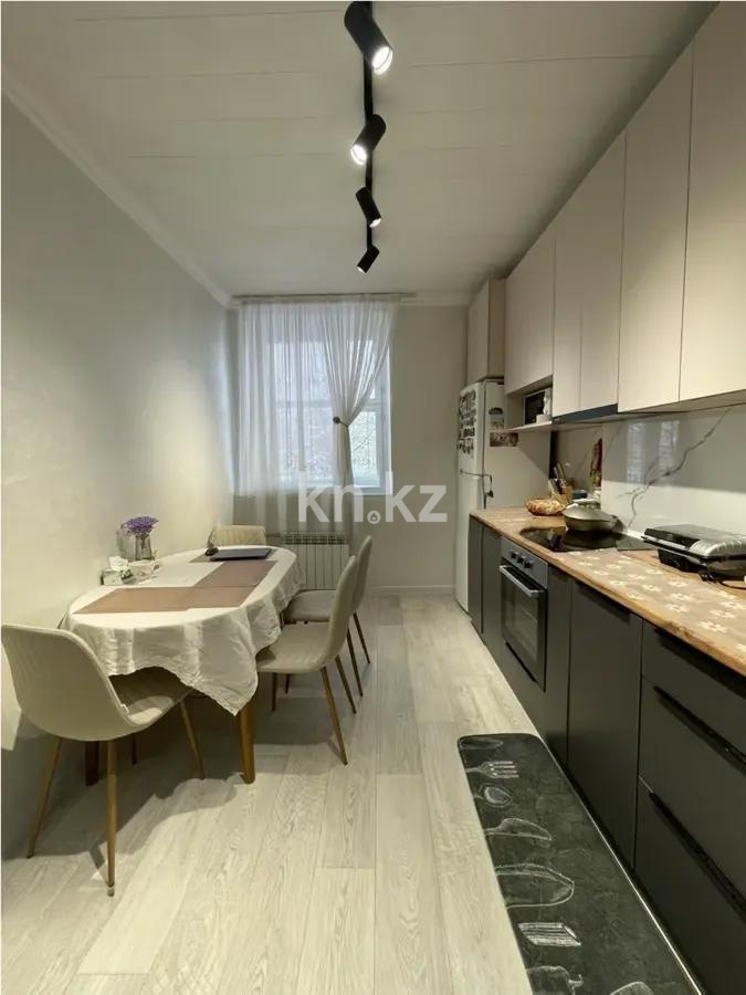 Продажа 2-комнатной квартиры, 53.9 м², ул. Толе би, дом  64 в Алматы - фото 3