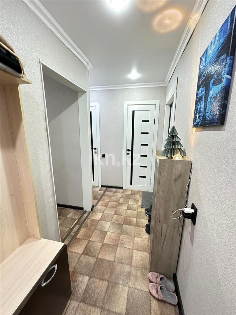 Продажа 4-комнатной квартиры, 61 м², 22 мкр. в Караганде - фото 16