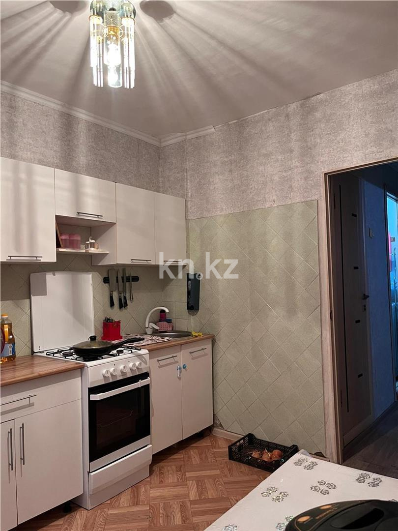 Продажа 3-комнатной квартиры, 65 м², 19-й мкр., дом  75 в Караганде - фото 6
