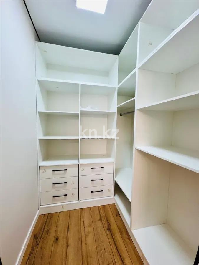 Продажа 3-комнатной квартиры, 100 м², ул. Толе би, дом  285/8 в Алматы - фото 12