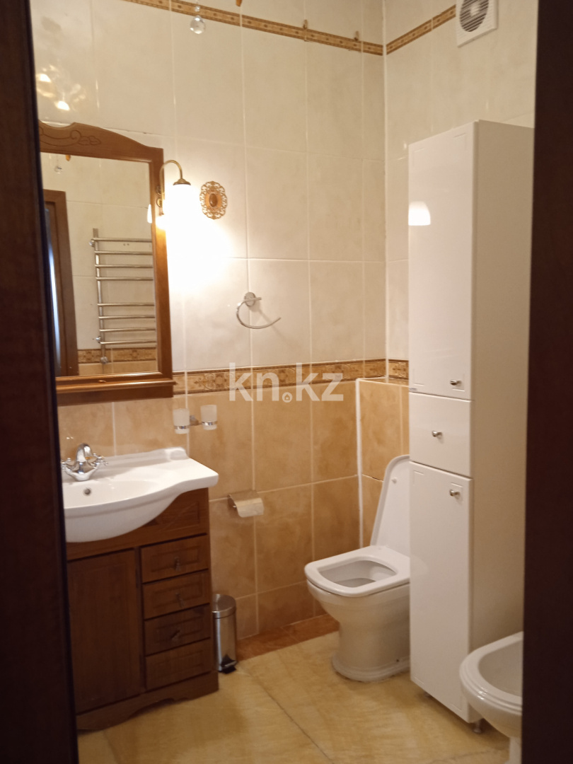 Аренда 3-комнатной квартиры, 160 м² в Астане - фото 26