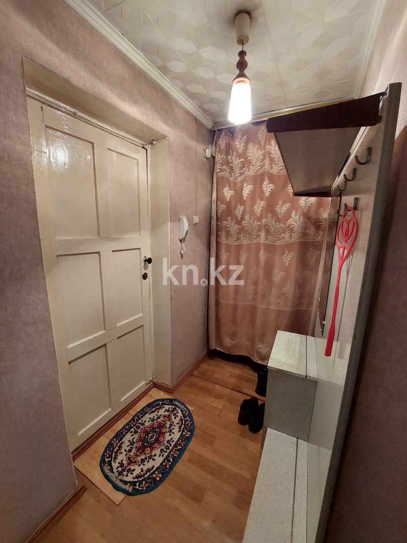 Продажа 1-комнатной квартиры, 33 м², ул. Аманжолова, дом  7 в Караганде - фото 6
