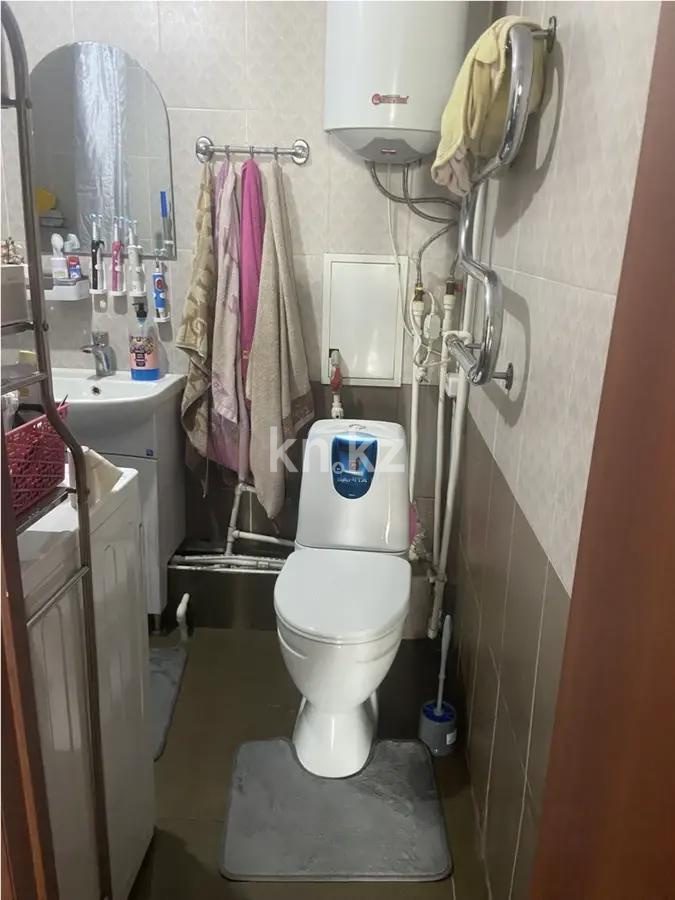 Продажа 3-комнатной квартиры, 49 м², ул. Крылова, дом  14 в Караганде - фото 6