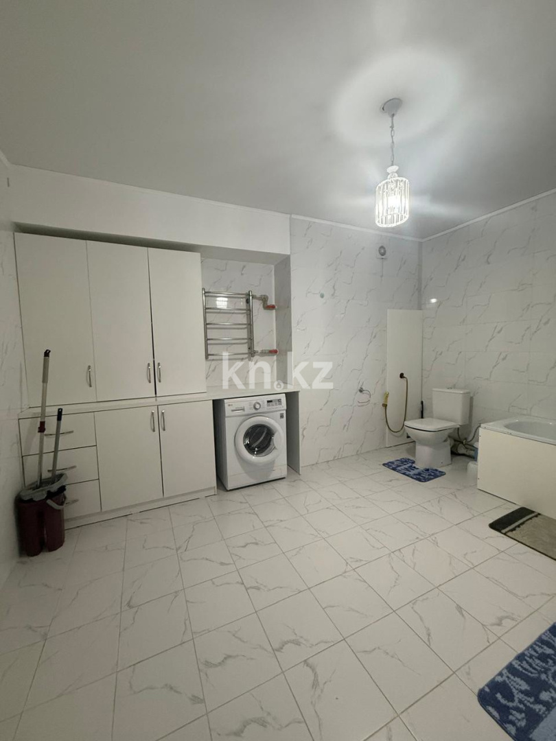 Продажа 3-комнатной квартиры, 130.9 м², ул. Арайлы в Алматы - фото 11