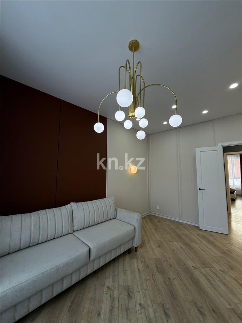 Продажа 2-комнатной квартиры, 63 м², ул. Казыбек би в Астане - фото 4