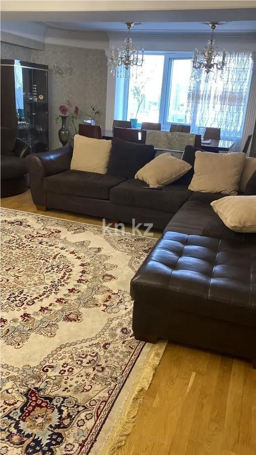 Продажа 5-комнатной квартиры, 200 м², пр. Абая, дом  45/2 в Астане