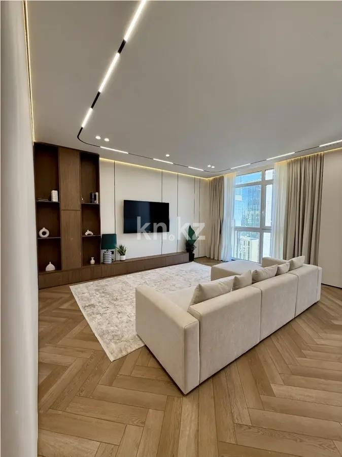 Продажа 5-комнатной квартиры, 161 м², ул. Акмешит, дом  1 в Астане