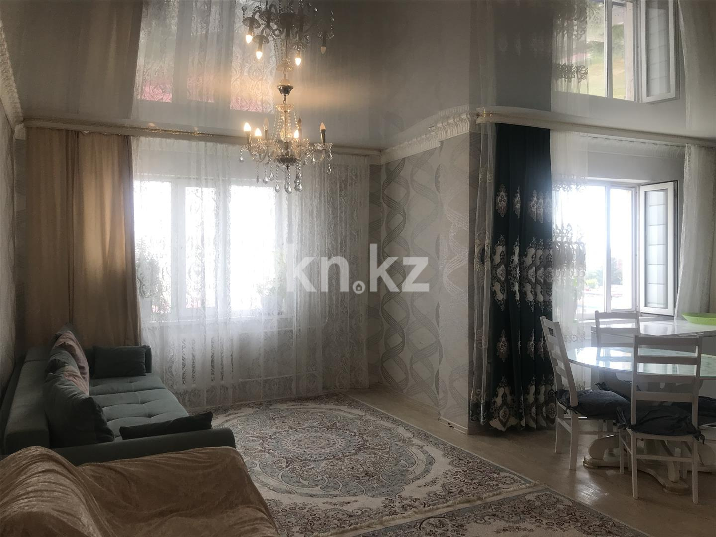 Продажа 3-комнатной квартиры, 80 м², ул. Сарыарка в Караганде - фото 3