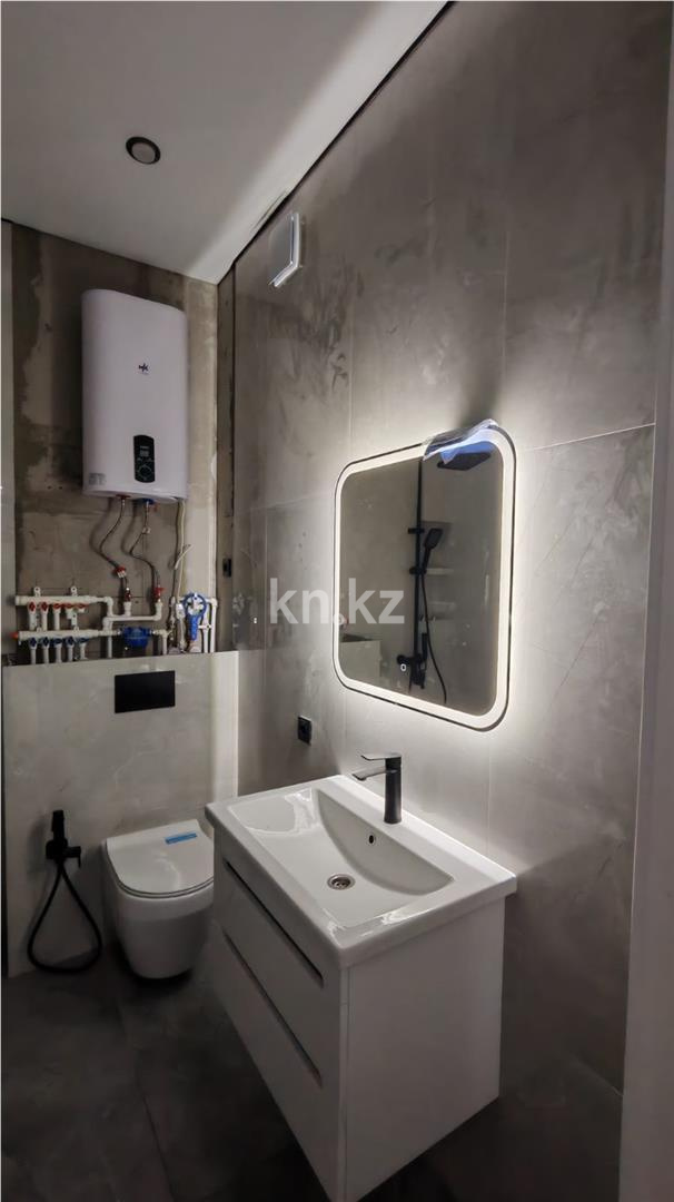 Продажа 2-комнатной квартиры, 62 м², 137 учетный квартал в Караганде - фото 11