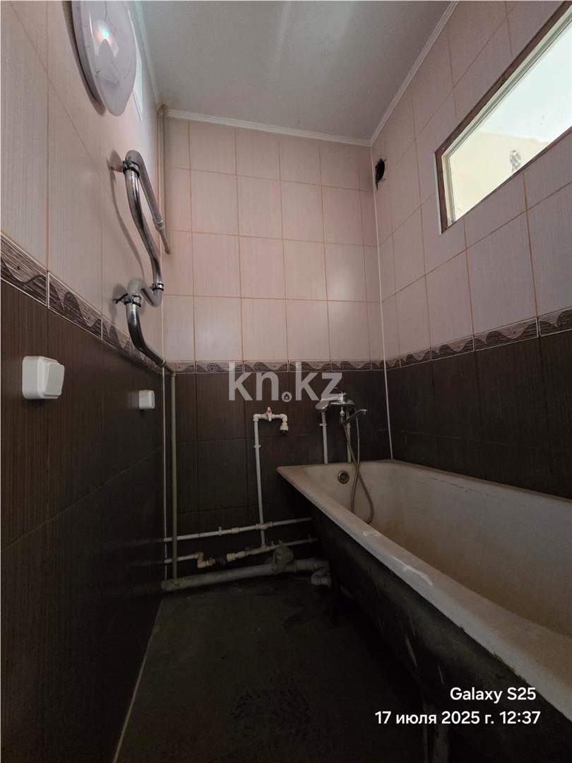 Продажа 4-комнатной квартиры, 61 м², 6 мкр. в Темиртау - фото 8