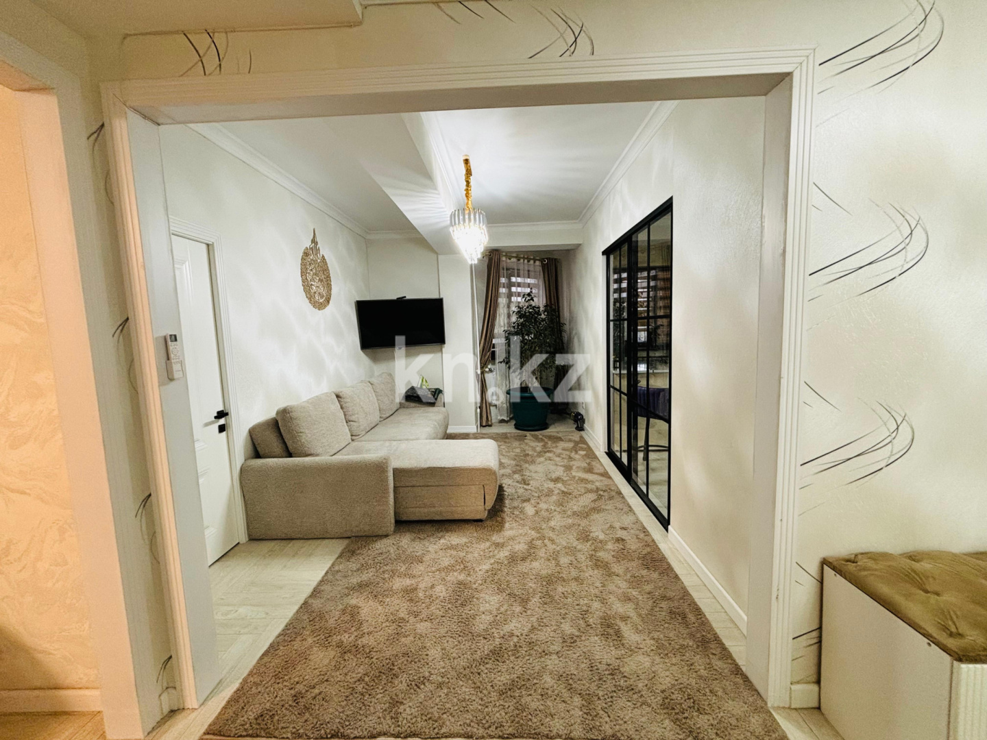 Продажа 4-комнатной квартиры, 96.5 м² в Алматы - фото 14