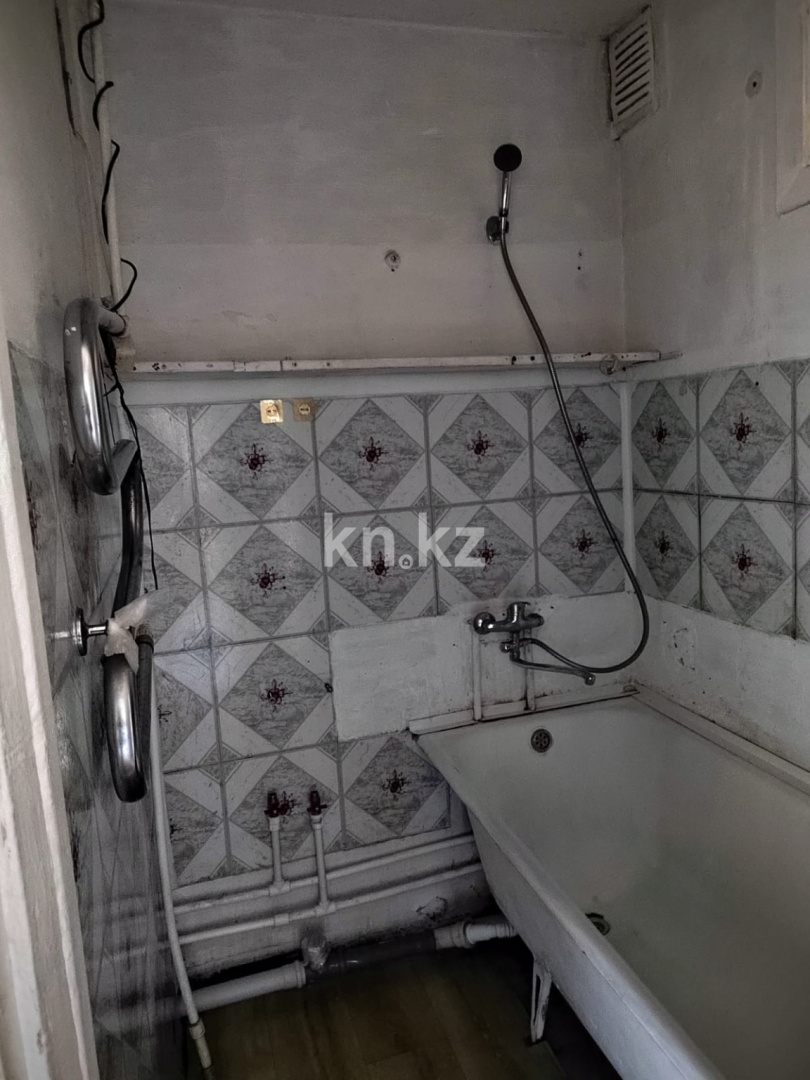 Продажа 1-комнатной квартиры, 30.2 м², мкр-н 11а, дом  6 в Караганде - фото 6