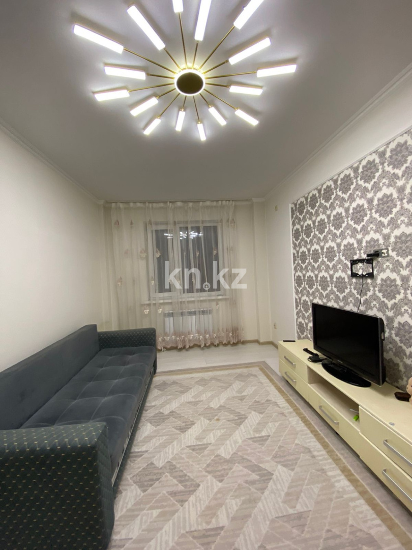 Аренда 1-комнатной квартиры, 40 м², ул. Аль-Фараби, дом  34 в Астане - фото 4