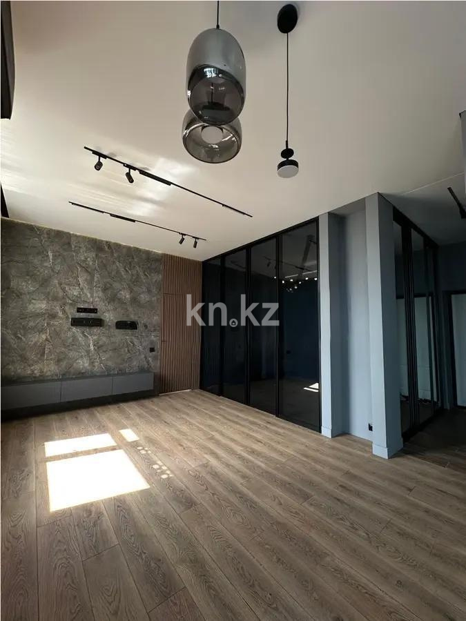 Продажа 3-комнатной квартиры, 60 м², ул. Букетова, дом  3/2 в Караганде