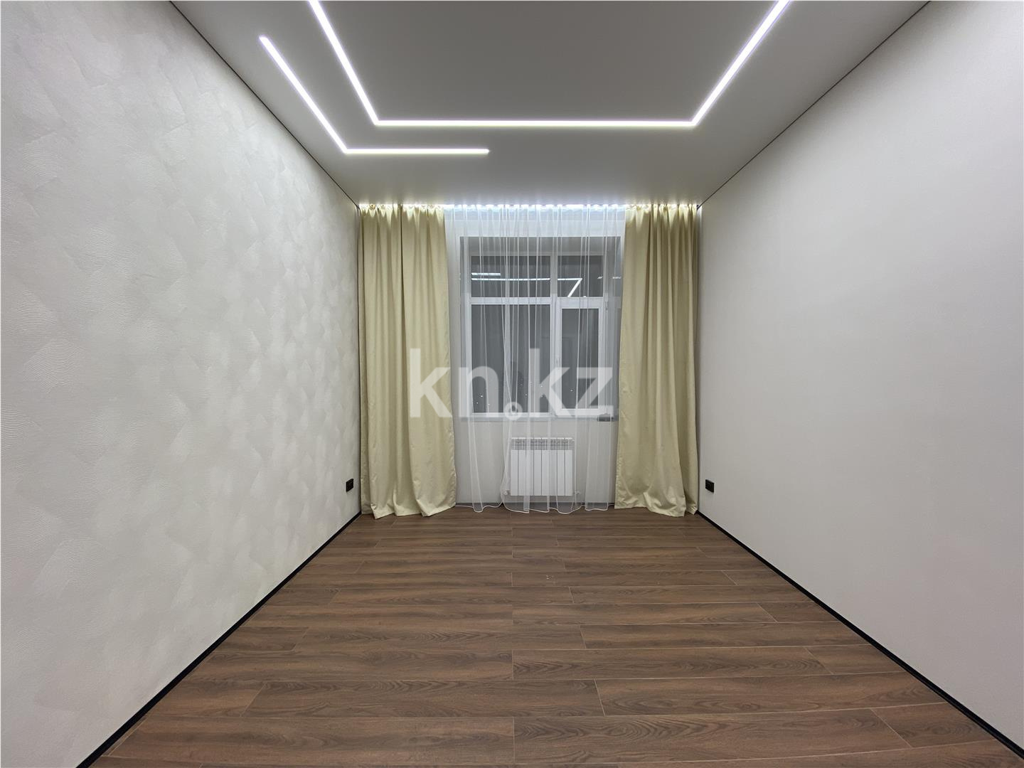 Продажа 3-комнатной квартиры, 77 м², ул. Букетова, дом  3/3 в Караганде - фото 13