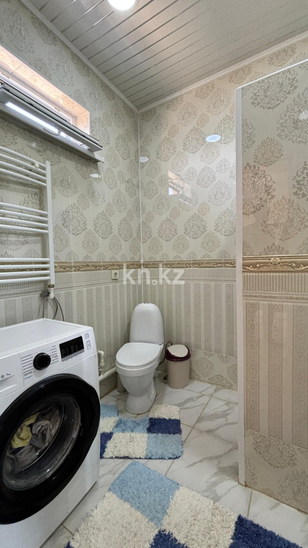 Продажа 6-комнатного дома, 200 м², Шонбасова, дом  16 в Атырау - фото 32