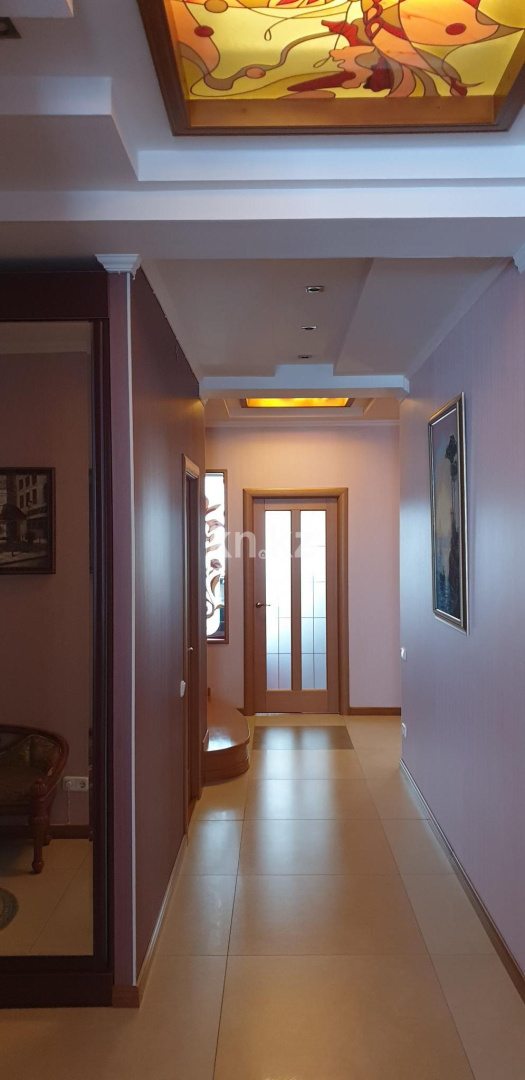 Продажа 7-комнатной квартиры, 227 м², ул. Ерубаева, дом  50/6 в Караганде - фото 2