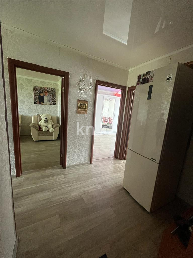 Продажа 3-комнатной квартиры, 62 м², мкр. Восток-2 в Караганде - фото 5