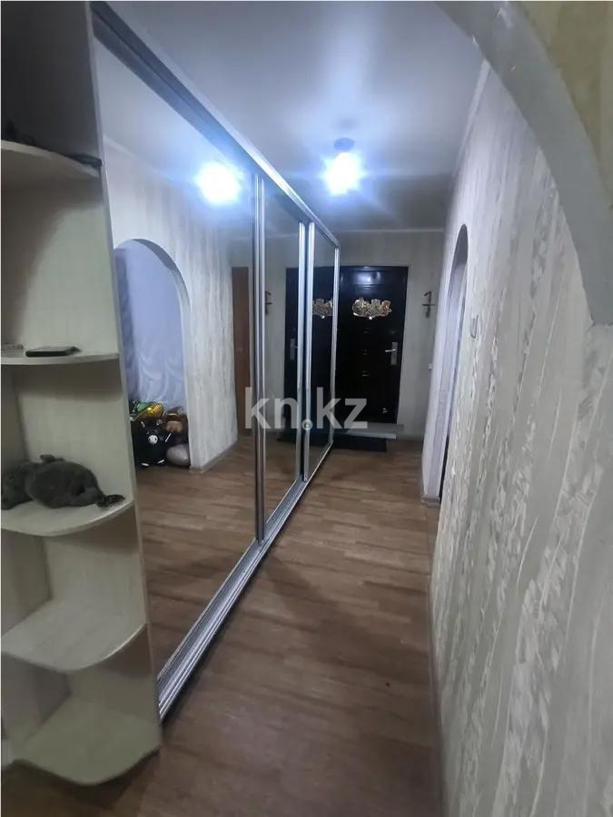 Продажа 3-комнатной квартиры, 68 м², мкр-н 8, дом  117 в Темиртау - фото 7