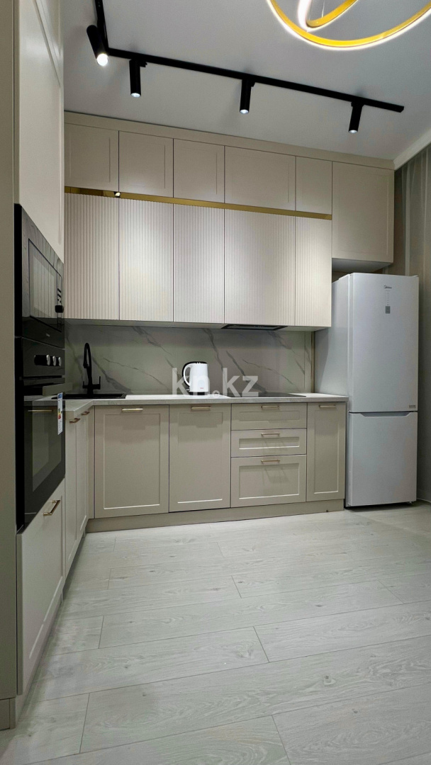 Аренда 1-комнатной квартиры посуточно, 50 м², ул. Бокейхана, дом  24 - пр. Мангилик Ел в Астане - фото 6