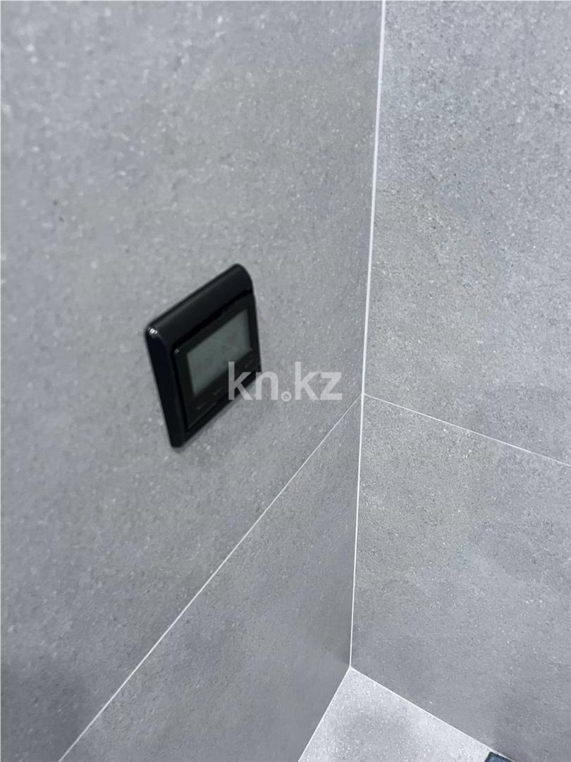 Продажа 2-комнатной квартиры, 73 м², ул. Момышулы в Караганде - фото 46