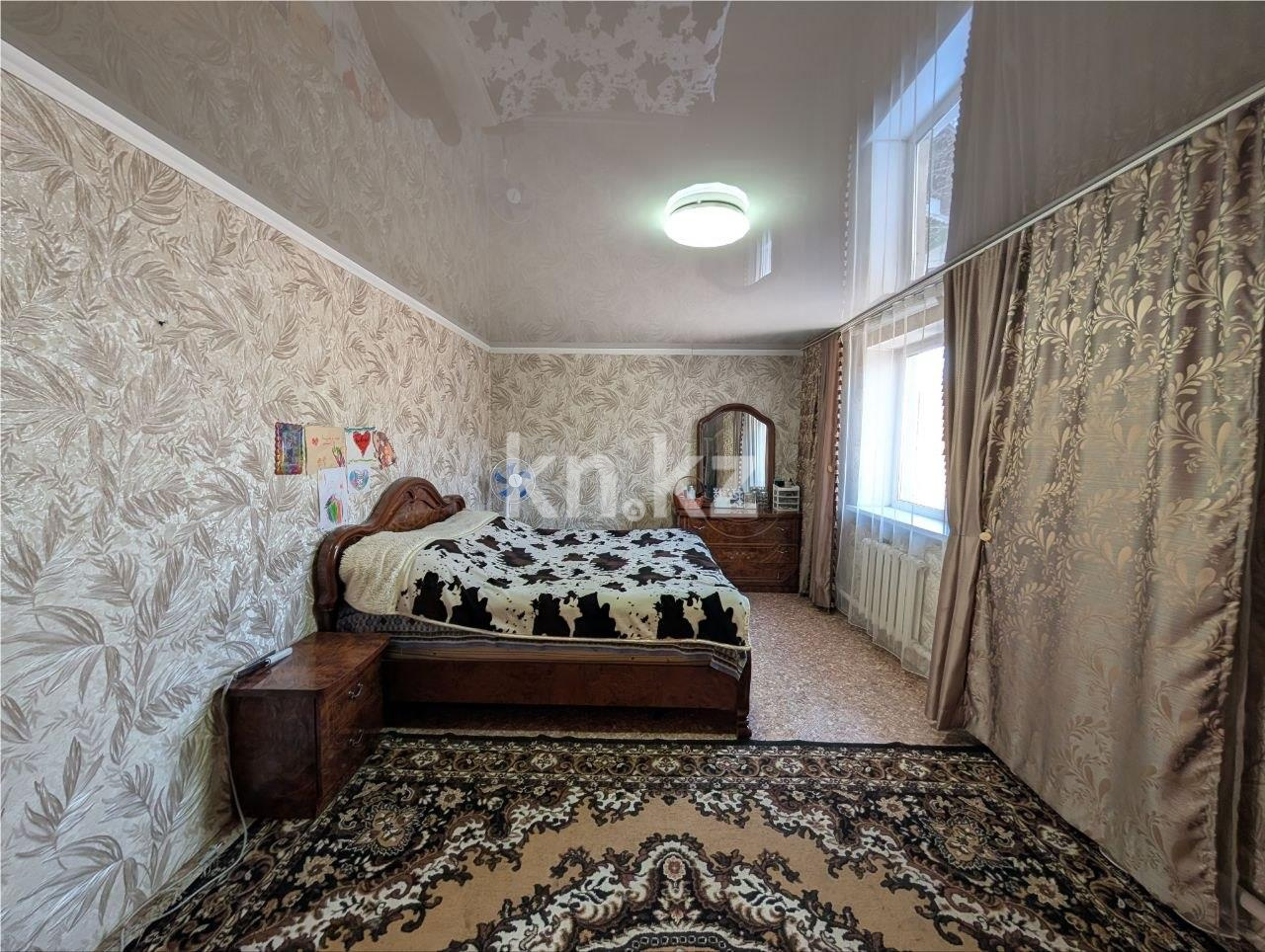 Продажа 4-комнатного дома, 100 м² в Караганде