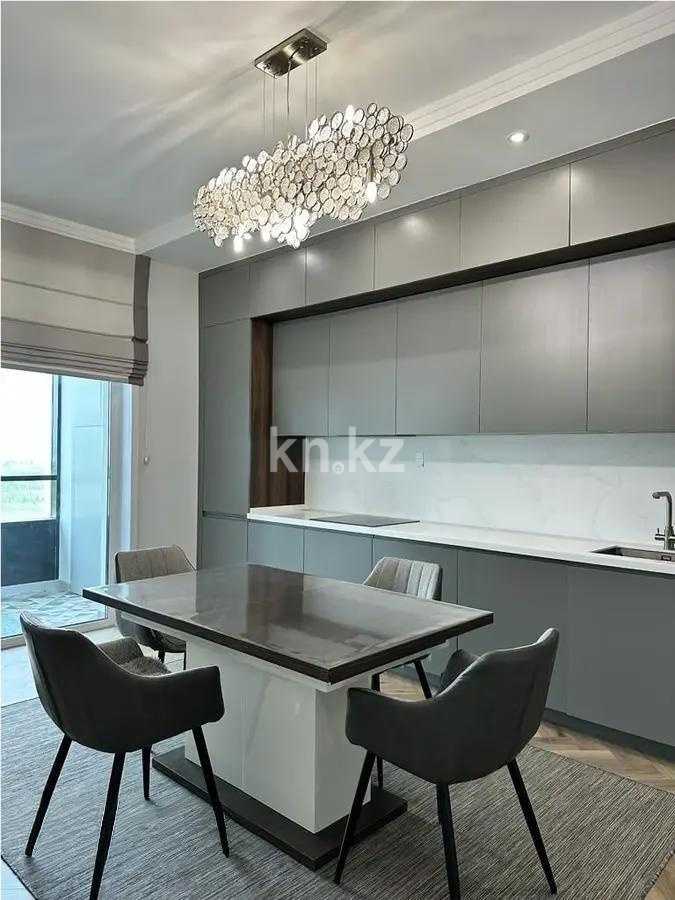 Продажа 3-комнатной квартиры, 103 м², ул. Гейдара Алиева, дом  2 в Астане