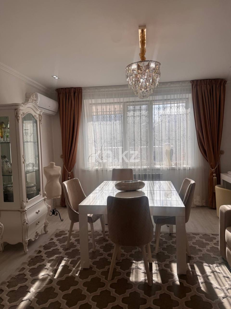 Продажа 5-комнатного дома, 255.7 м², ул. Муканова, дом  45/67 в Караганде - фото 2