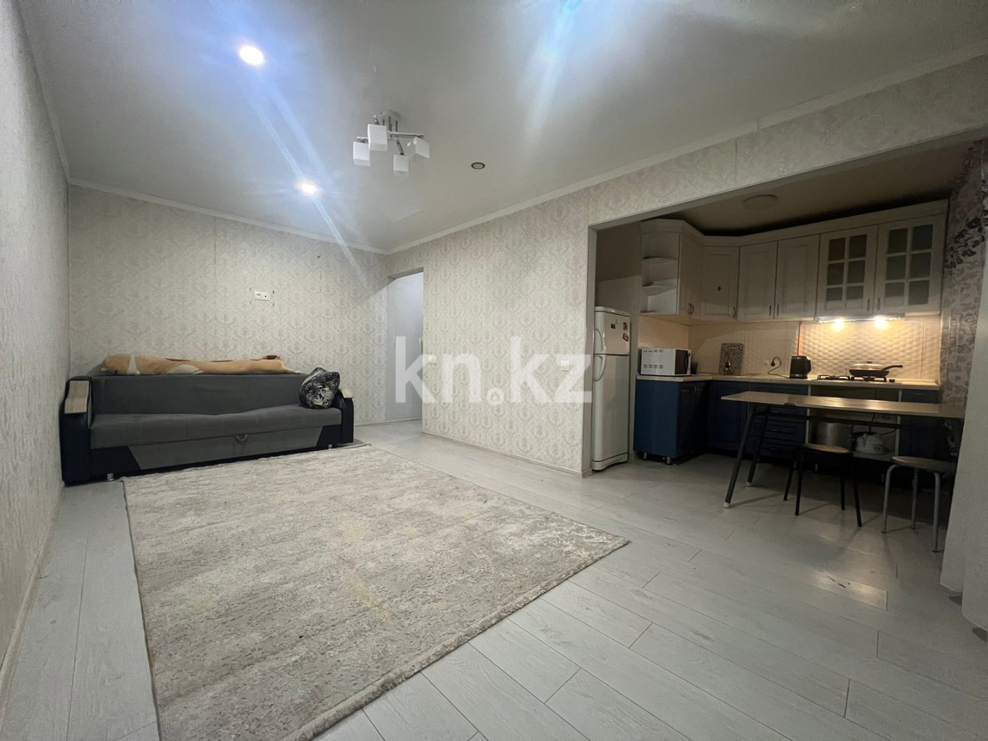 Продажа 2-комнатной квартиры, 46 м², пр. Республики в Караганде