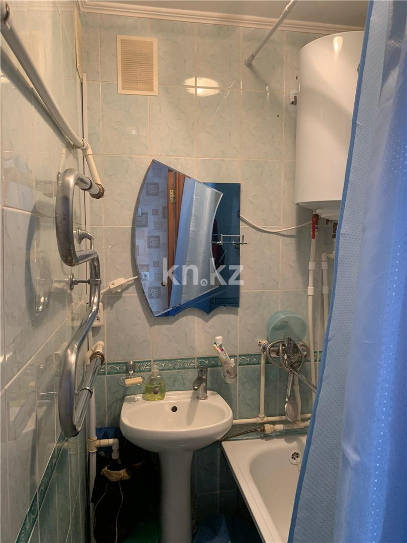 Продажа 2-комнатной квартиры, 44 м², мкр-н 21, дом  8 в Караганде - фото 7