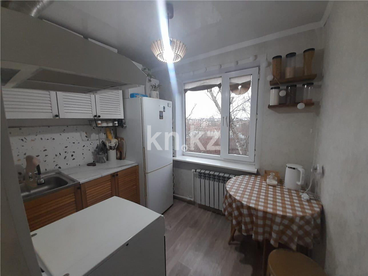 Продажа 2-комнатной квартиры, 42 м², пр. Назарбаева, дом  61 в Караганде - фото 8