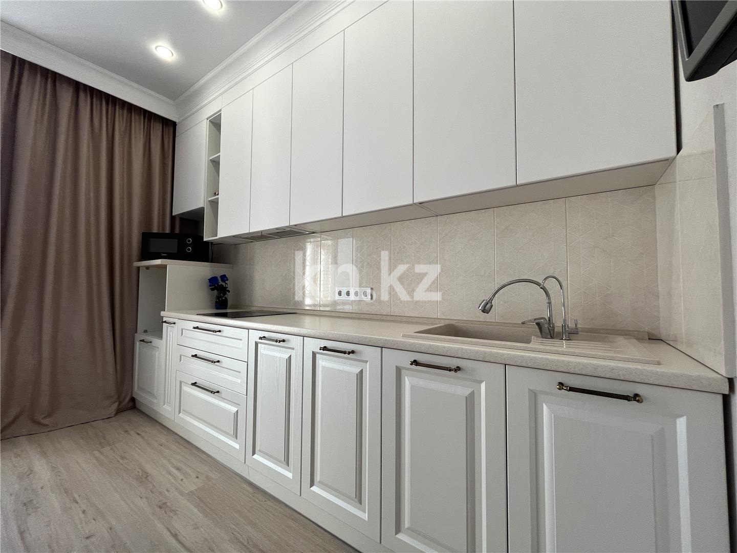 Продажа 2-комнатной квартиры, 64 м², ул. Ашимова, дом  21 в Караганде - фото 12