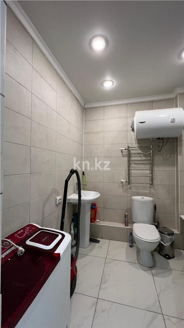 Продажа 1-комнатной квартиры, 41 м² в Караганде - фото 10