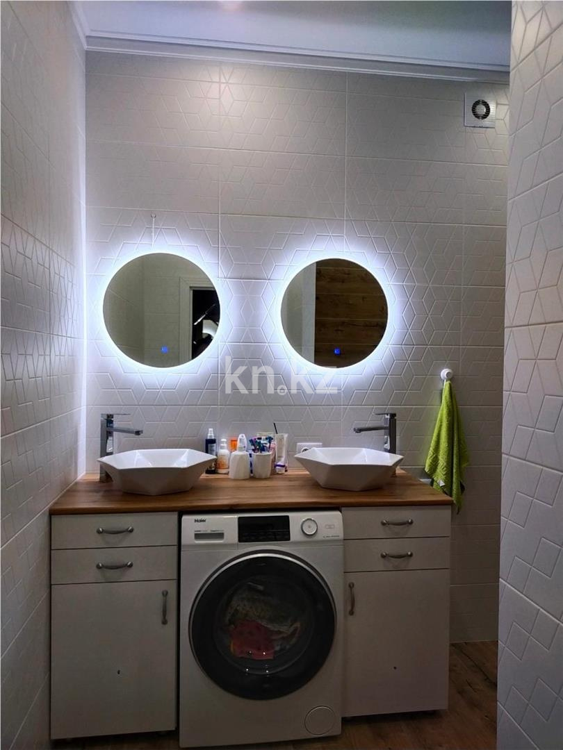 Продажа 4-комнатной квартиры, 106 м², пр. Шахтеров в Караганде - фото 18