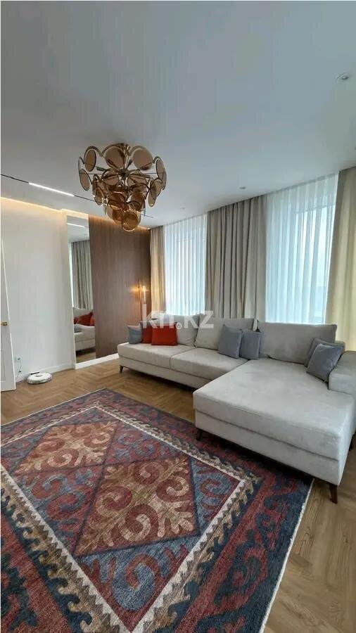 Продажа 2-комнатной квартиры, 74 м² в Астане