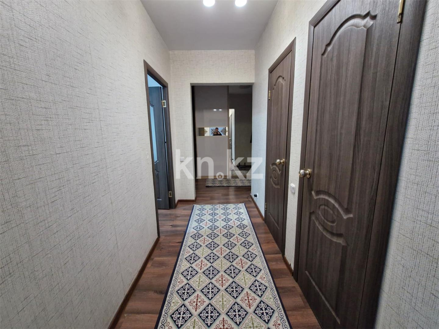 Продажа 1-комнатной квартиры, 45 м², пр. Шахтеров в Караганде - фото 10