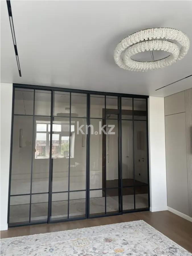 Продажа 4-комнатной квартиры, 105 м² в Караганде