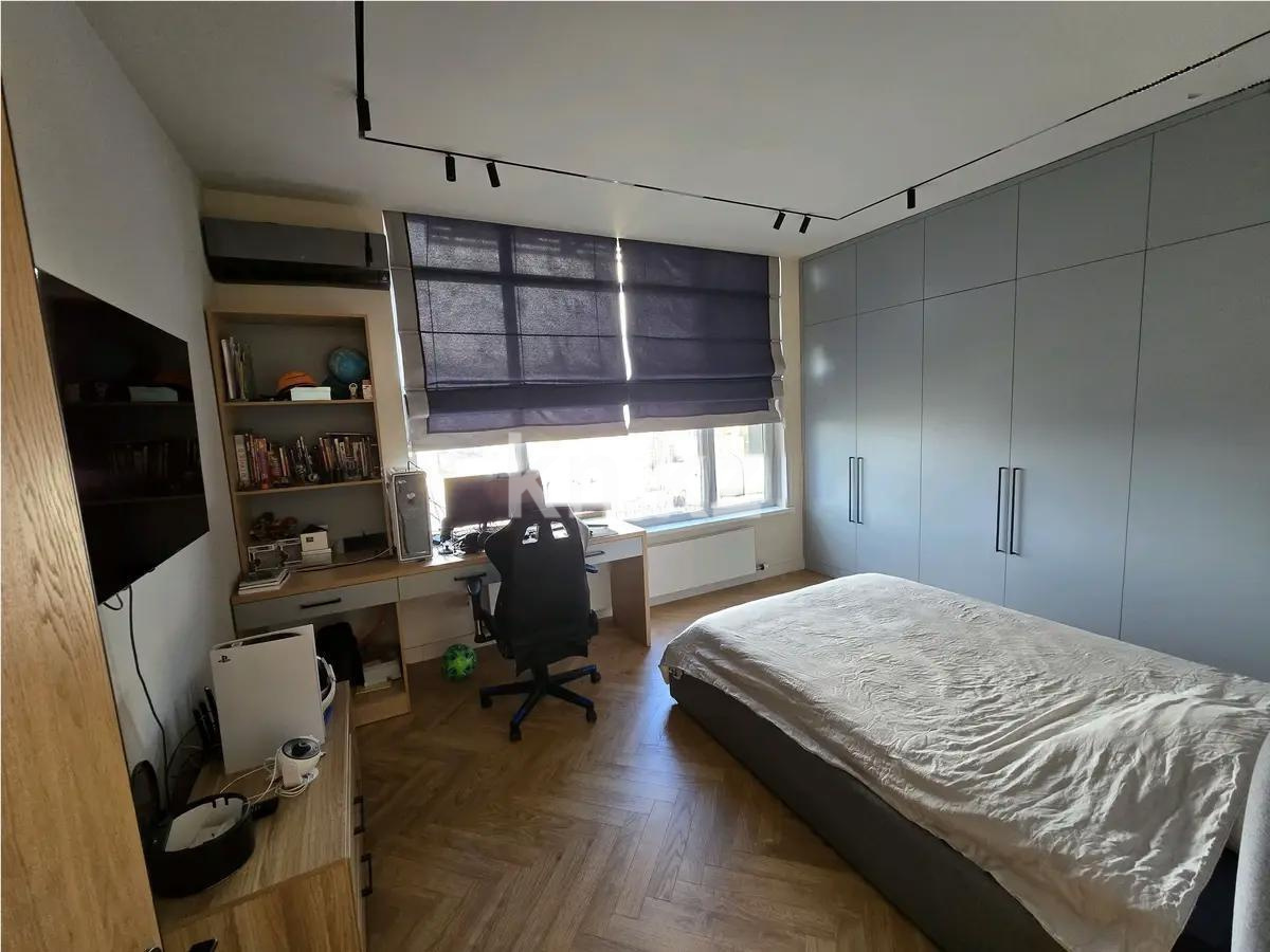 Продажа 4-комнатной квартиры, 156.5 м² в Астане - фото 3