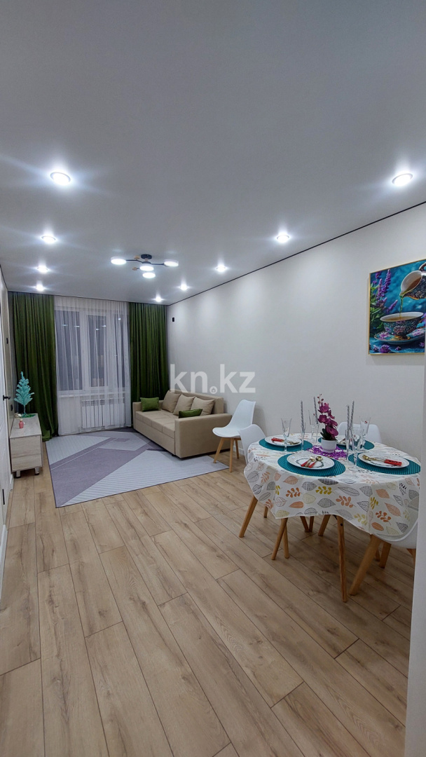 Продажа 2-комнатной квартиры, 40 м², Райымбек п., дом  590/16 в Алматы