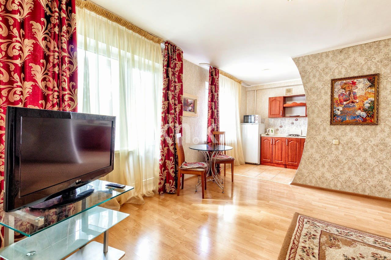 Аренда 1-комнатной квартиры посуточно, 35 м² в Астане