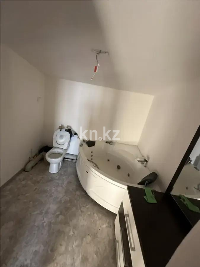 Продажа 4-комнатной квартиры, 450 м², пр. Сейфуллина, дом  580 в Алматы - фото 4