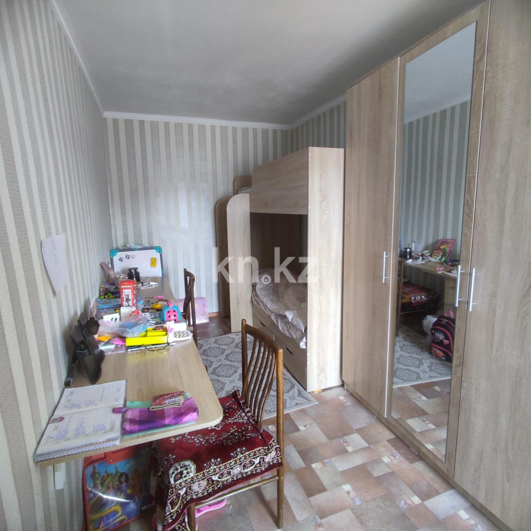 Продажа 2-комнатной квартиры, 43 м², 11 кв-л, дом  10 в Караганде - фото 7