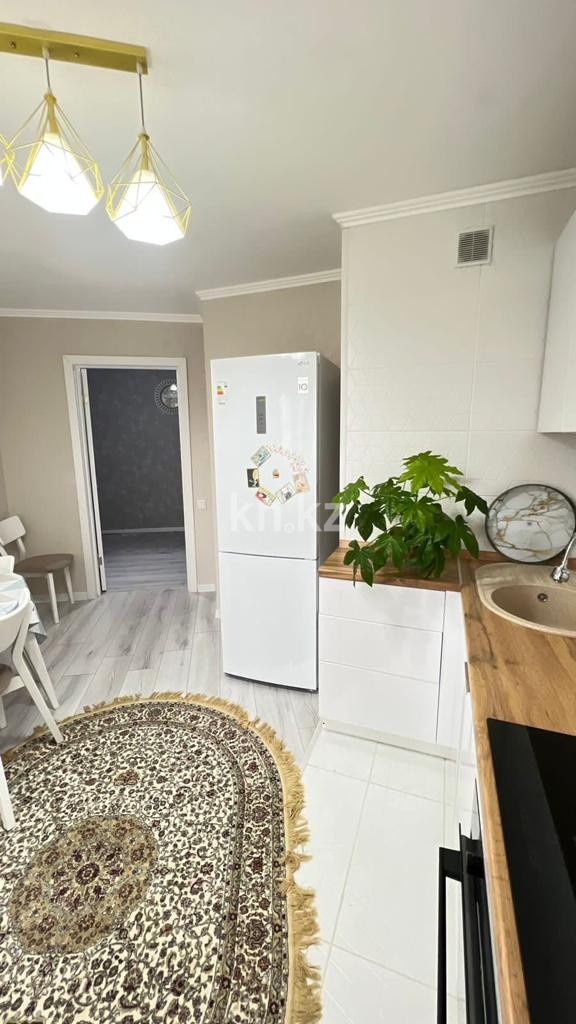 Продажа 2-комнатной квартиры, 70 м², ул. Ашимова в Караганде - фото 9