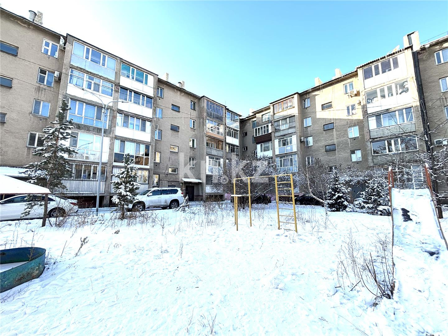 Продажа 3-комнатной квартиры, 67 м², ул. Аманжолова, дом  12/2 в Караганде - фото 11