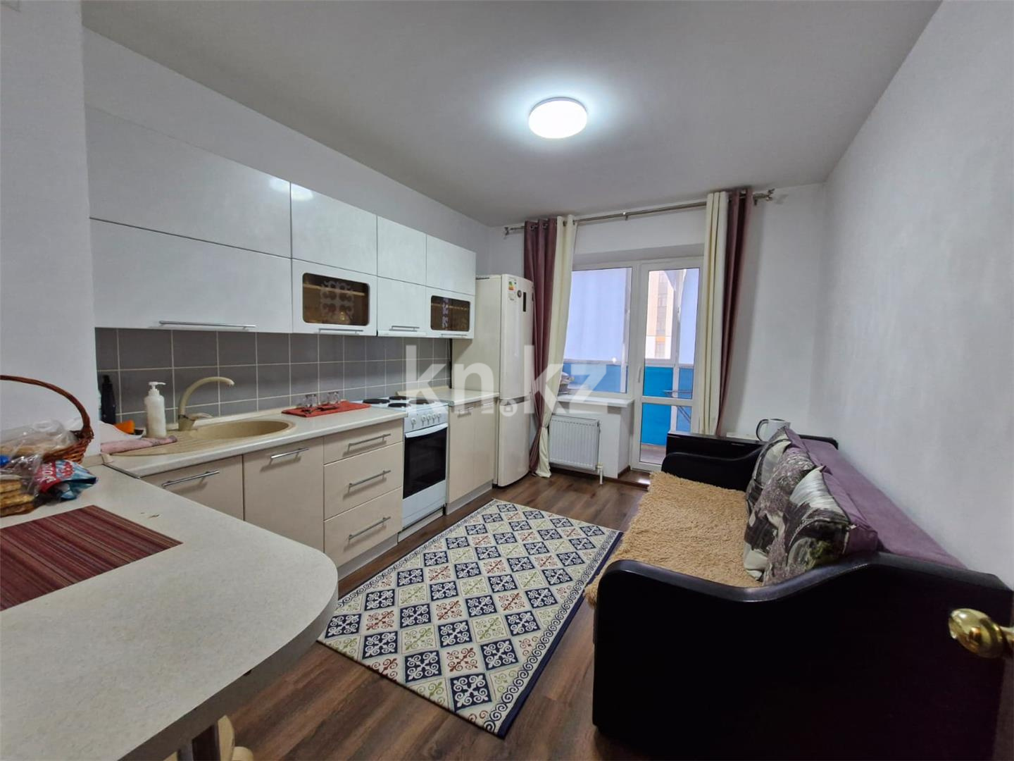 Продажа 1-комнатной квартиры, 45 м², пр. Шахтеров в Караганде - фото 3