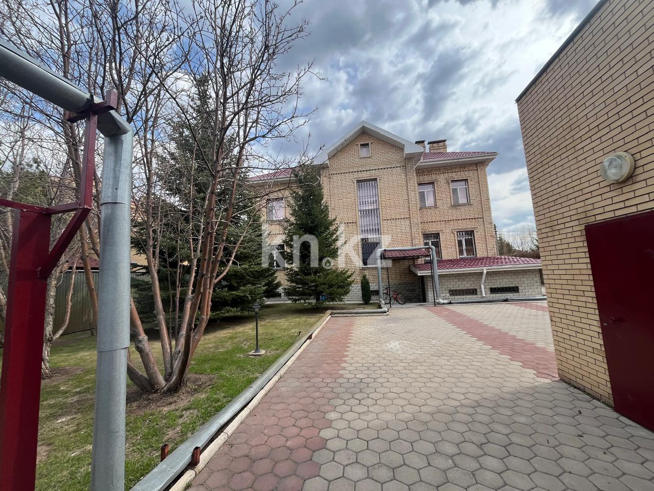 Продажа 7-комнатного дома, 470 м², ул. Университетская в Караганде - фото 2